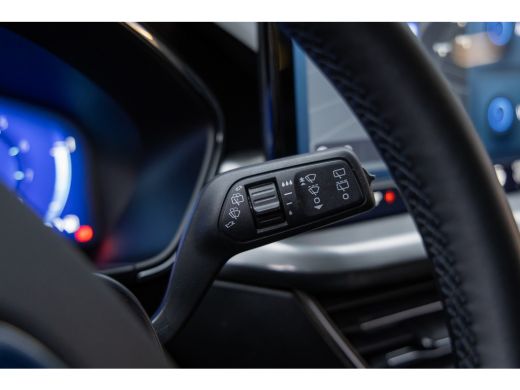 Ford Focus 1.0 EcoBoost Hybrid Titanium X | Camera | Stoel/stuur/voorruit verwarming | Apple Carplay/Android... ActivLease financial lease