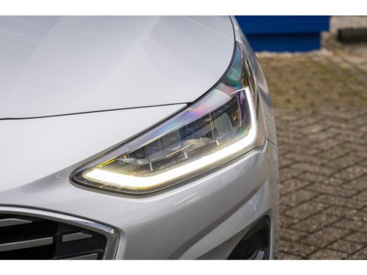 Ford Focus 1.0 EcoBoost Hybrid Titanium X | Camera | Stoel/stuur/voorruit verwarming | Apple Carplay/Android... ActivLease financial lease