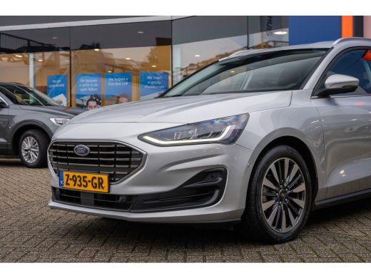 Ford Focus 1.0 EcoBoost Hybrid Titanium X | Camera | Stoel/stuur/voorruit verwarming | Apple Carplay/Android... ActivLease financial lease