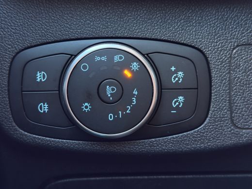 Ford Focus 1.0 EcoBoost Titanium Business LED | Parkeersensoren | Keyless | Full map navigatie | Climate con... ActivLease financial lease