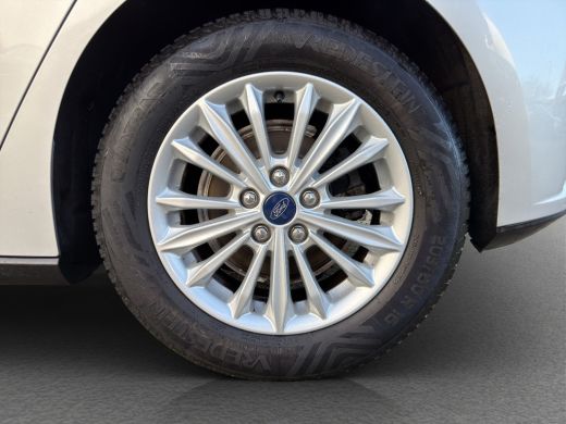 Ford Focus 1.0 EcoBoost Titanium Business LED | Parkeersensoren | Keyless | Full map navigatie | Climate con... ActivLease financial lease