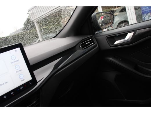 Ford Focus 1.0EB HYBRID 155PK ST-LINE X AUTOMAAT AUTOMAAT | NL-AUTO! | 1 EIGENAAR! | PANODAK | ADAPTIVE CRUI... ActivLease financial lease