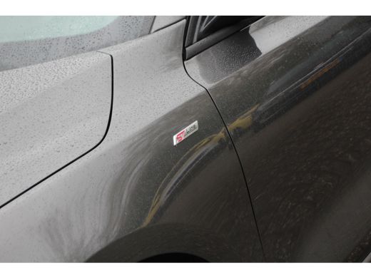 Ford Focus 1.0EB HYBRID 155PK ST-LINE X AUTOMAAT AUTOMAAT | NL-AUTO! | 1 EIGENAAR! | PANODAK | ADAPTIVE CRUI... ActivLease financial lease