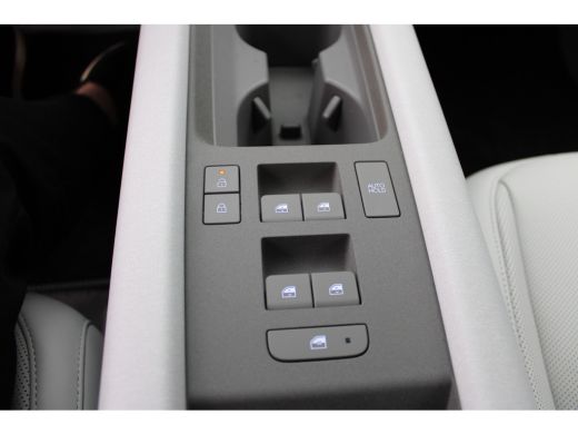 Hyundai IONIQ 6 Lounge Sky 77.4 kWh | Trekhaak | Leder | 360 camera | Elektrische voorstoelen met geheugenfunctie... ActivLease financial lease