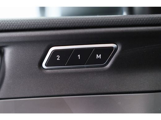 Lynk & Co 01 1.5 Black Pack | Panoramadak | Navigatie | Adaptieve Cruise | Infinity Audio | 360g Camera | ActivLease financial lease