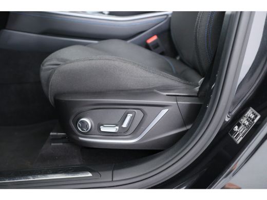 Lynk & Co 01 1.5 Black Pack | Panoramadak | Navigatie | Adaptieve Cruise | Infinity Audio | 360g Camera | ActivLease financial lease