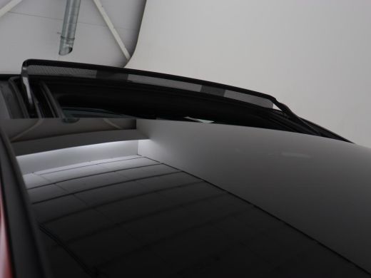 Mercedes-Benz A-Klasse 250e AMG | Panoramadak | 360 Camera | Burmester | Stoelverwarming | Adaptive cruise | Carplay | S... ActivLease financial lease