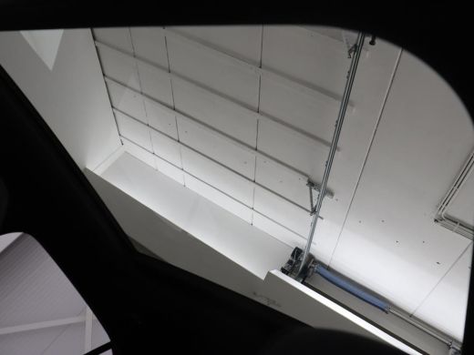 Mercedes-Benz A-Klasse 250e AMG | Panoramadak | 360 Camera | Burmester | Stoelverwarming | Adaptive cruise | Carplay | S... ActivLease financial lease