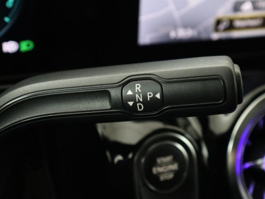 Mercedes-Benz B-Klasse 250e Urban Night | Adaptive cruise | Stoelverwarming | Camera | Carplay | Sfeerverlichting | Half... ActivLease financial lease