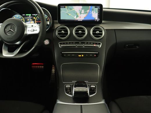 Mercedes-Benz C-Klasse 300e AMG Limited | Panoramadak | 360 Camera | Stoelverwarming | Carplay | Matrix LED | Leder/Alca... ActivLease financial lease