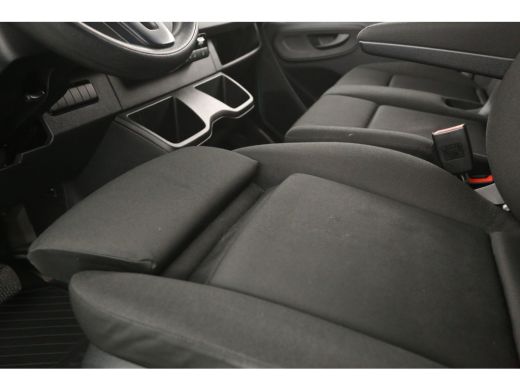 Mercedes-Benz Sprinter 319 3.0 CDI L2H1 191PK V6 | Aut. | 2800kg Trekgew. | Trekh. | Airco | Camera | Cruise | 3-Zits | ... ActivLease financial lease