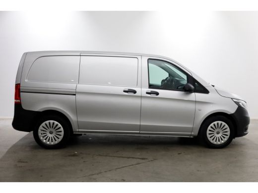 Mercedes-Benz Vito 114 CDI 136pk Compact 9G Automaat 2x Schuifdeur/LED/Camera/Inrichting 07-2022 ActivLease financial lease