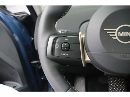 Mini Countryman E / Classic / Pakket M Plus / 17" Profile Aero Spoke Grey ActivLease financial lease