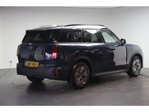 Mini Countryman E / Classic / Pakket M Plus / 17" Profile Aero Spoke Grey ActivLease financial lease