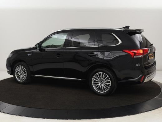 Mitsubishi Outlander 2.4 PHEV Pure+ | Trekhaak | Carplay | Leder/Alcantara | Camera | Keyless | Full LED | Climate con... ActivLease financial lease