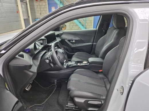 Peugeot 2008 1.2 Hybrid 136 GT | Automaat | Navigatie | Camera | Mild Hybrid | Adaptieve cruise control | Nieu... ActivLease financial lease