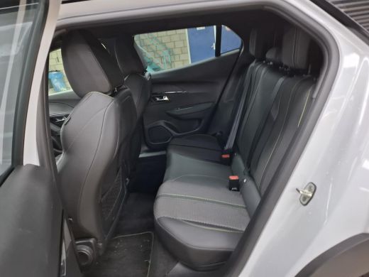 Peugeot 2008 1.2 Hybrid 136 GT | Automaat | Navigatie | Camera | Mild Hybrid | Adaptieve cruise control | Nieu... ActivLease financial lease