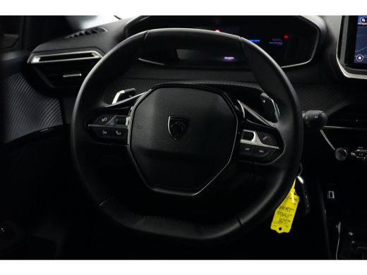 Peugeot 208 Hybrid 100 e-DCS6 Allure | Achterbank in delen neerklapbaar | Apple Carplay/Android Auto|telefoon... ActivLease financial lease