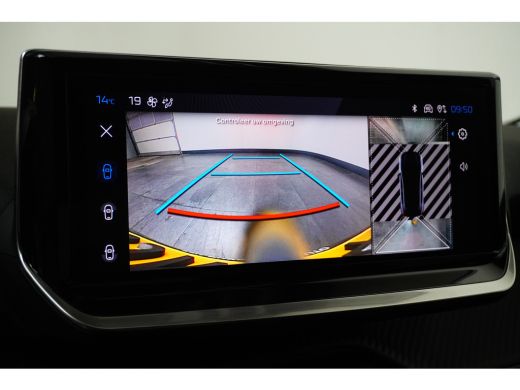 Peugeot 208 Hybrid 100 e-DCS6 Allure | Achterbank in delen neerklapbaar | Apple Carplay/Android Auto|telefoon... ActivLease financial lease