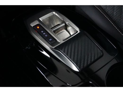 Peugeot 208 Hybrid 100 e-DCS6 Allure | Achterbank in delen neerklapbaar | Apple Carplay/Android Auto|telefoon... ActivLease financial lease
