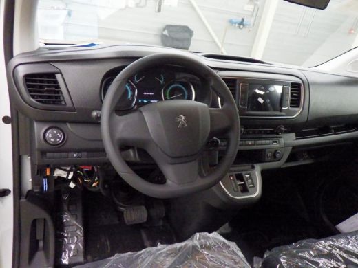 Peugeot e-Expert Long Asphalt 75 kWh | Automaat | Navigatie | Stoelverwarming | Nieuw | BTW | 3-Zits | ActivLease financial lease