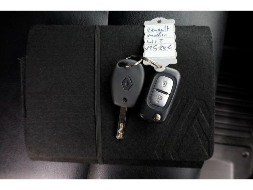 Renault Master T35 2.3 dCi 145pk L3 D.C. Kipper met hoge boorden 01-2023 ActivLease financial lease