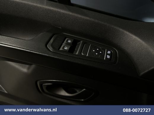 Renault Trafic 2.0 dCi 131pk L1H1 Euro6 Airco | LED | Navigatie | LM velgen | Cruisecontrol | 2500kg Trekhaak Pa... ActivLease financial lease