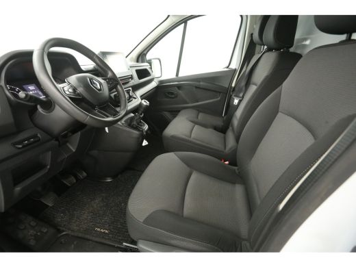 Renault Trafic 2.0 dCi T29 L1H1 | Airco | Cruise | 3-Zits | Trekh. | Carplay | Navi | Parkeersens. ActivLease financial lease