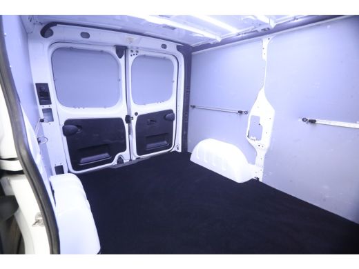 Renault Trafic 2.0 dCi T29 L1H1 | Airco | Cruise | 3-Zits | Trekh. | Carplay | Navi | Parkeersens. ActivLease financial lease