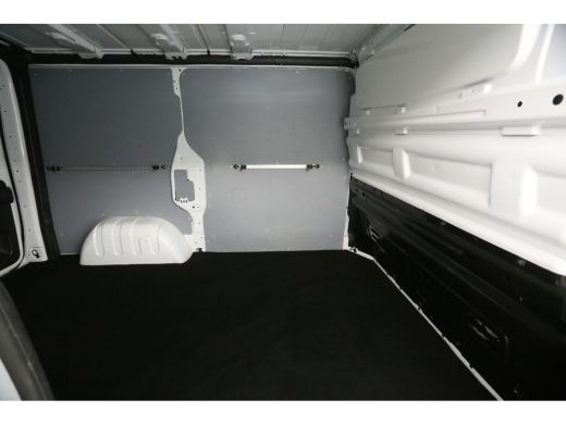 Renault Trafic 2.0 dCi T29 L1H1 | Airco | Cruise | 3-Zits | Trekh. | Carplay | Navi | Parkeersens. ActivLease financial lease