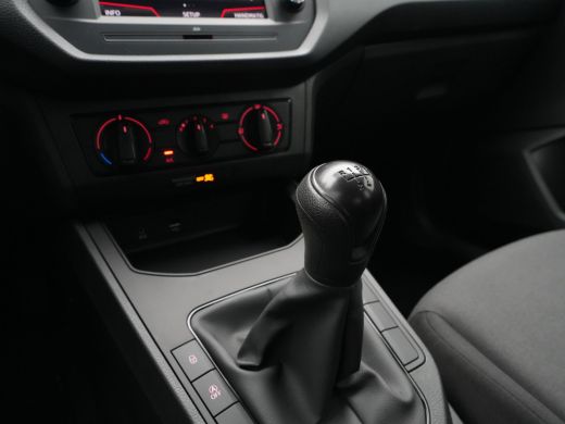 Seat Ibiza 1.0 MPI 80pk Reference Navi via app Cruise Clima Multistuur 326 ActivLease financial lease