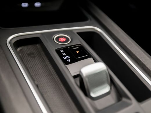 Seat Leon 1.5 TSI FR Sport Automaat (SCHUIFDAK, APPLE CARPLAY, VIRTUAL COCKPIT, CAMERA, STOEL/STUURVERWARMI... ActivLease financial lease