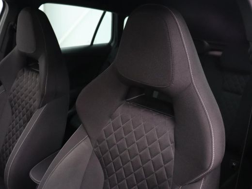 Skoda Scala 1.0 TSI Sport | Carplay | Sportstoelen | Climate control | Parkeerhulp | Cruise control | Full LE... ActivLease financial lease