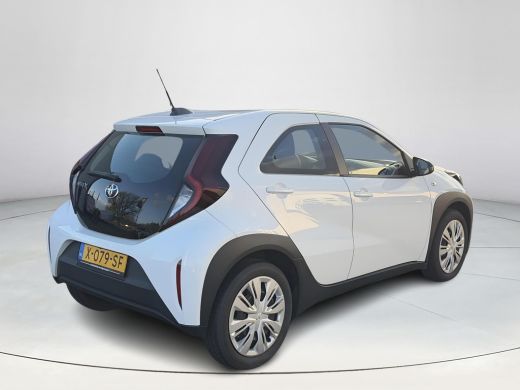 Toyota Aygo 1.0 VVT-i MT Play ActivLease financial lease