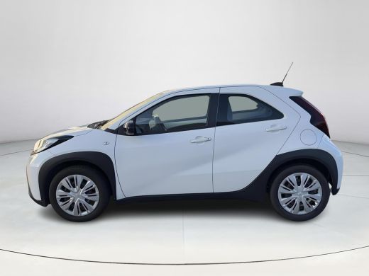 Toyota Aygo 1.0 VVT-i MT Play ActivLease financial lease