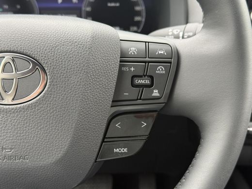 Toyota C-HR 2.0 Plug-in Hybrid 220 Dynamic **STOEL EN STUURWIELVERWARMING/ DODEHOEK DETECTIE/ PARKEERSENSOREN... ActivLease financial lease