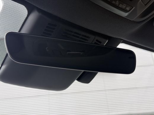 Toyota C-HR 2.0 Plug-in Hybrid 220 Dynamic **STOEL EN STUURWIELVERWARMING/ DODEHOEK DETECTIE/ PARKEERSENSOREN... ActivLease financial lease