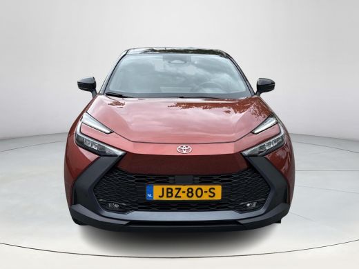 Toyota C-HR 2.0 Plug-in Hybrid 220 Dynamic **STOEL EN STUURWIELVERWARMING/ DODEHOEK DETECTIE/ PARKEERSENSOREN... ActivLease financial lease