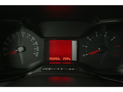 Toyota ProAce 1.5 D-4D 102PK L2 | Airco | Cruise | Navigatie | Trekh. | Parkeersens. ActivLease financial lease