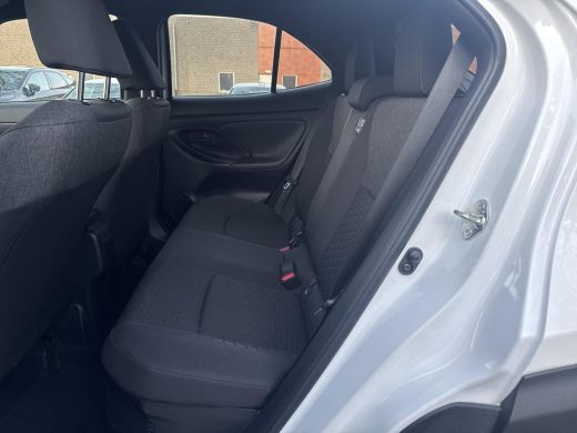 Toyota Yaris Cross 1.5 Hybrid Dynamic Comfort Pack | 06-10141018 Voor meer informatie ActivLease financial lease