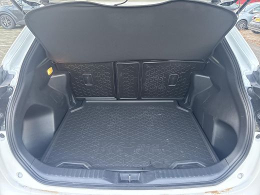 Toyota Yaris Cross 1.5 Hybrid Dynamic Comfort Pack | 06-10141018 Voor meer informatie ActivLease financial lease