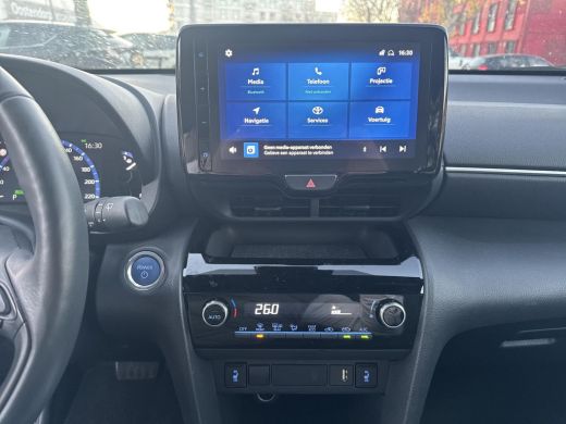Toyota Yaris Cross 1.5 Hybrid Dynamic Comfort Pack | 06-10141018 Voor meer informatie ActivLease financial lease