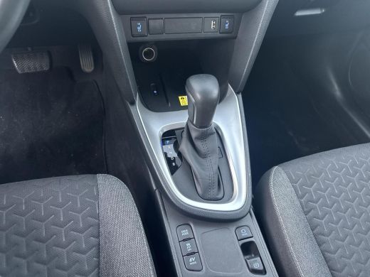 Toyota Yaris Cross 1.5 Hybrid Dynamic Comfort Pack | 06-10141018 Voor meer informatie ActivLease financial lease