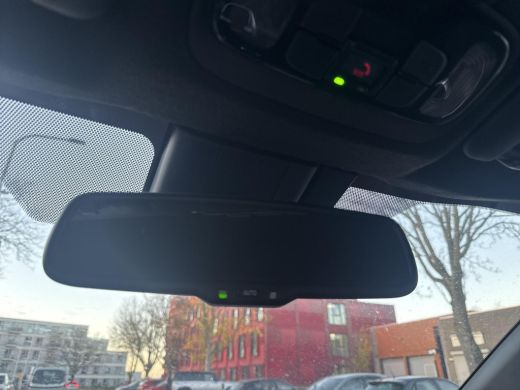 Toyota Yaris Cross 1.5 Hybrid Dynamic Comfort Pack | 06-10141018 Voor meer informatie ActivLease financial lease