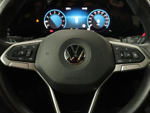 Volkswagen Golf 1.5 TSI Life Bns | Panoramadak | Adaptive Cruise | Stoelverwarming | Camera | Navigatie | Carplay... ActivLease financial lease