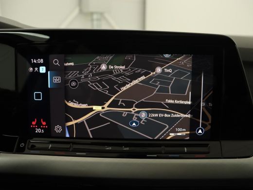 Volkswagen Golf 1.5 TSI Life Bns | Panoramadak | Adaptive Cruise | Stoelverwarming | Camera | Navigatie | Carplay... ActivLease financial lease