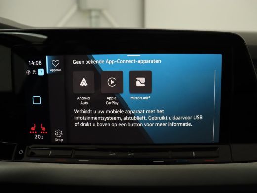 Volkswagen Golf 1.5 TSI Life Bns | Panoramadak | Adaptive Cruise | Stoelverwarming | Camera | Navigatie | Carplay... ActivLease financial lease
