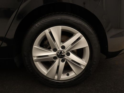 Volkswagen Golf 1.5 TSI Life Bns | Panoramadak | Adaptive Cruise | Stoelverwarming | Camera | Navigatie | Carplay... ActivLease financial lease
