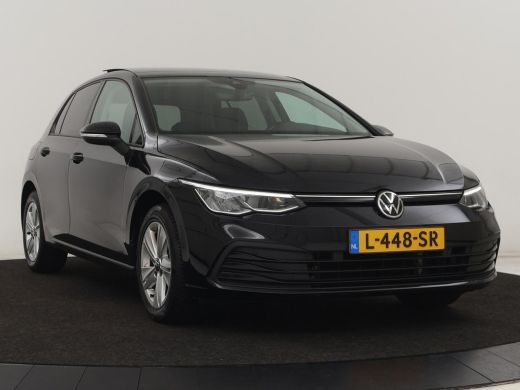 Volkswagen Golf 1.5 TSI Life Bns | Panoramadak | Adaptive Cruise | Stoelverwarming | Camera | Navigatie | Carplay... ActivLease financial lease