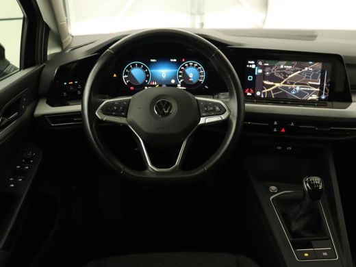 Volkswagen Golf 1.5 TSI Life Bns | Panoramadak | Adaptive Cruise | Stoelverwarming | Camera | Navigatie | Carplay... ActivLease financial lease